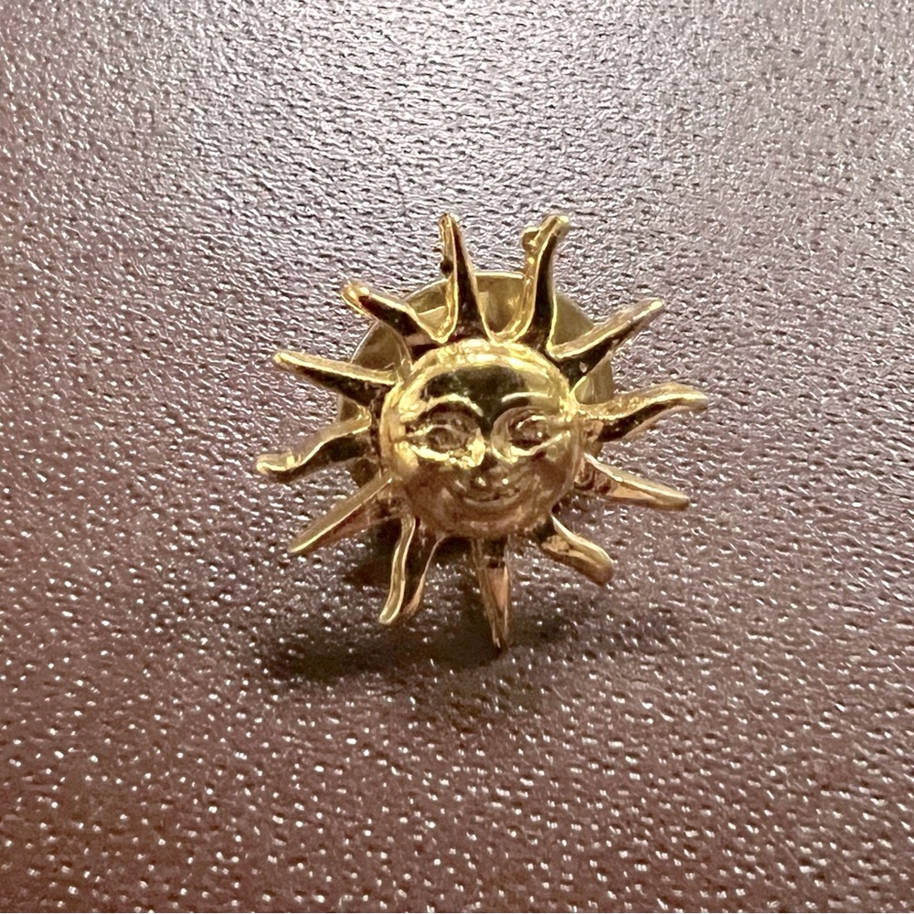 *(2 for $15)* Vintage Gold Sunflower Pin made in Boutique Austin, TX